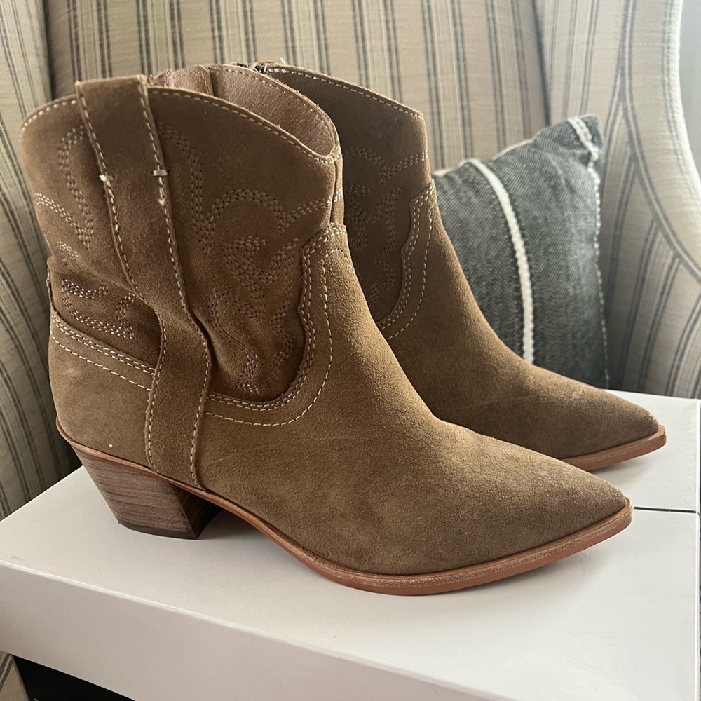 Dolce Vita Solow western bootie